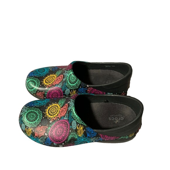 Crocs Clogs Womens 6W Neria Pro 2 Graphic Work Black Multi Floral Colorful Boho - Picture 2 of 10